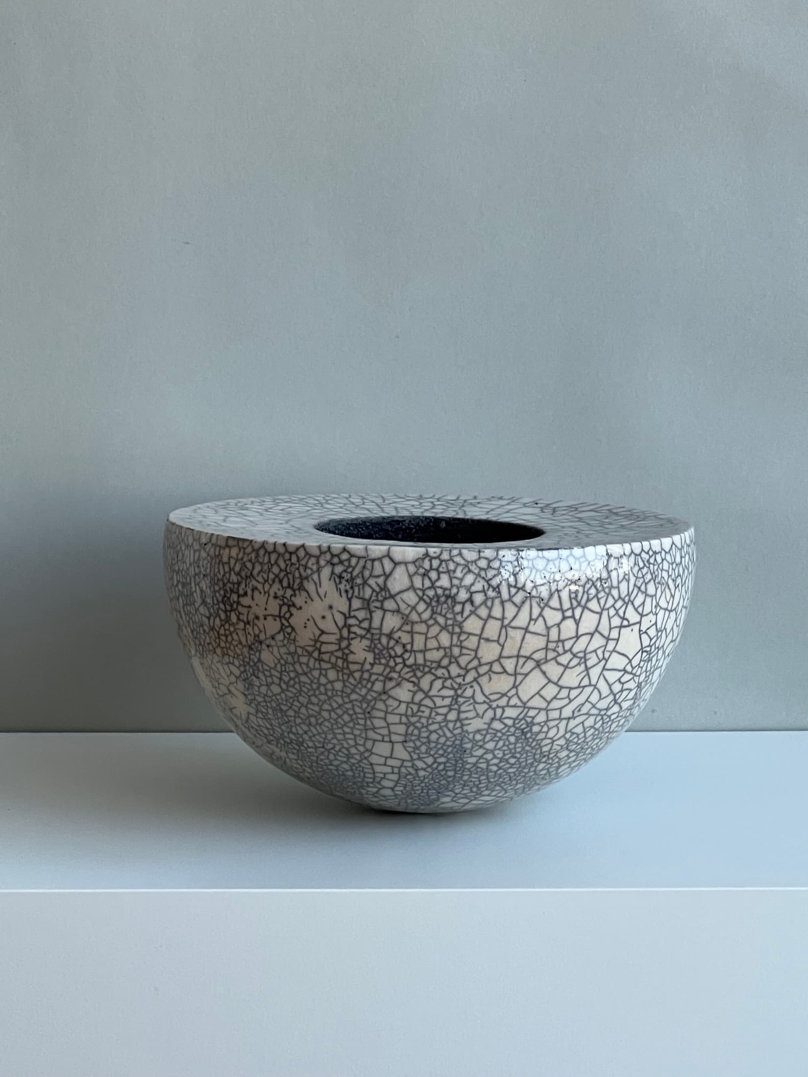 Wide bowl with a fine white crackle glaze